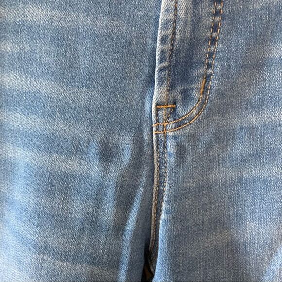 OLD NAVY Women’s Rockstar Extra High Rise Super Skinny Smooth Pockets Jeans 16 - Picture 8 of 12